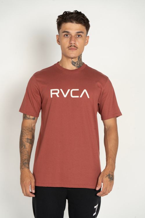 Camiseta M/C Big Rvca Vinho
